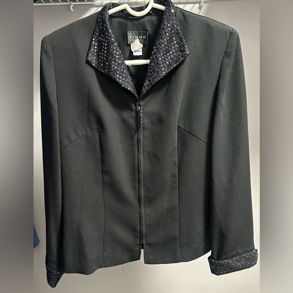 Virgo size 10P Black Blazer with Textured Collar